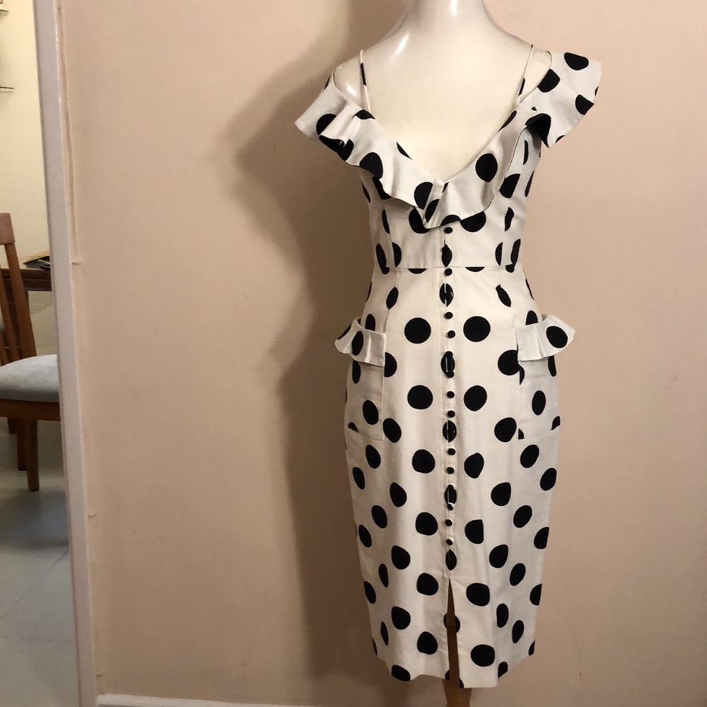 Dress - Picture 2 of 10